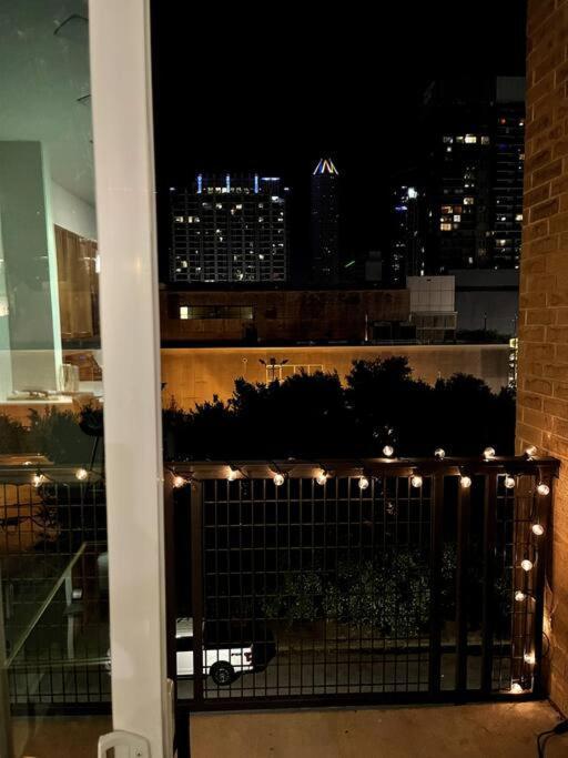 Luxury Apartment With King Bed And Pool And Free Parking 4 Houston Exterior photo