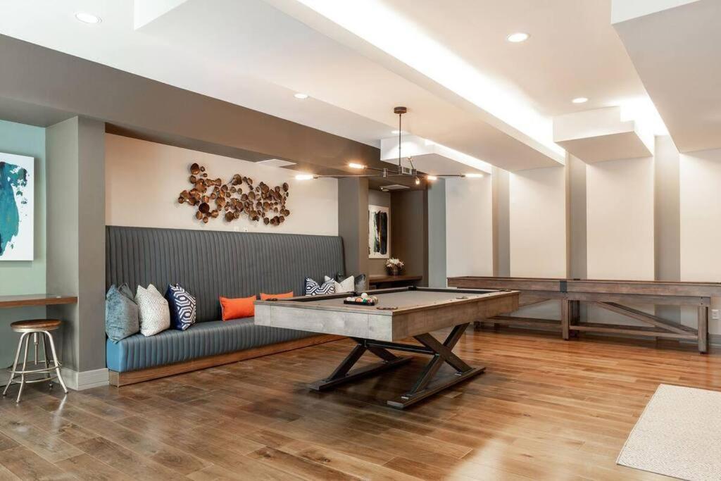 Luxury Apartment With King Bed And Pool And Free Parking 4 Houston Exterior photo