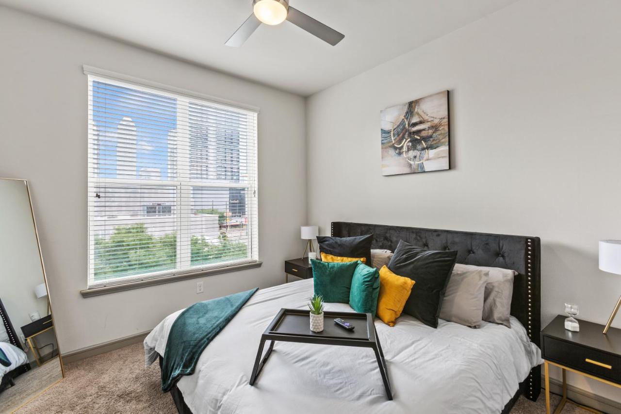 Luxury Apartment With King Bed And Pool And Free Parking 4 Houston Exterior photo
